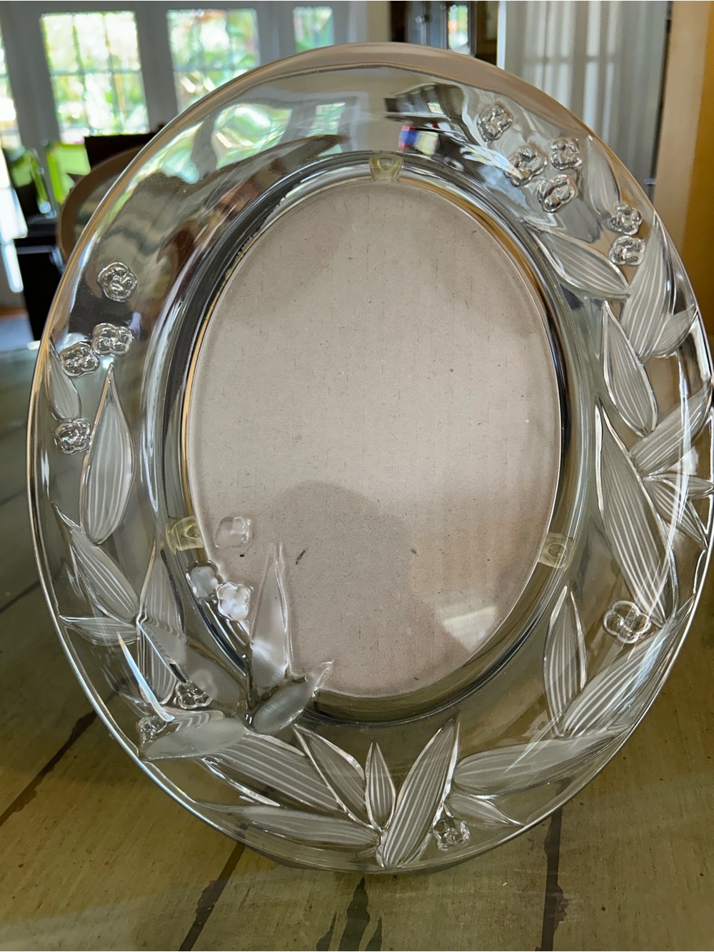 Clear Glass Floral Oval Picture Frame 8“ x 12“
